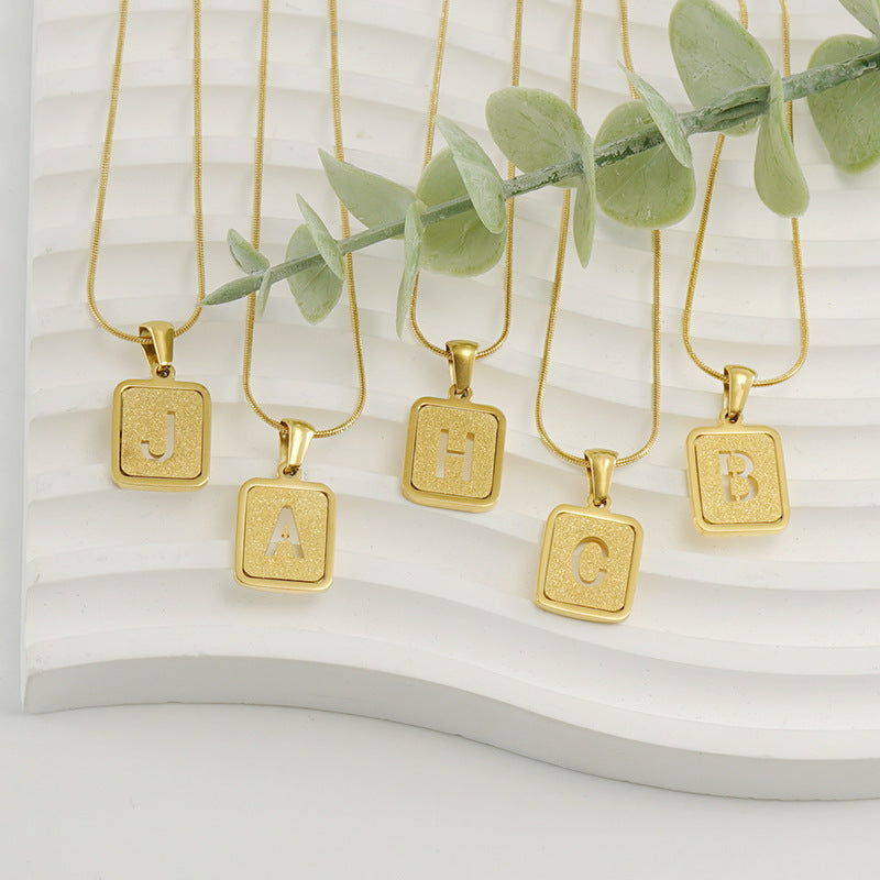 18K Gold Alphabet Necklace – Personalized Letter Pendant (A–Z)