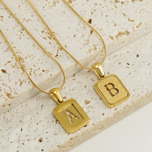 18K Gold Alphabet Necklace – Personalized Letter Pendant (A–Z)