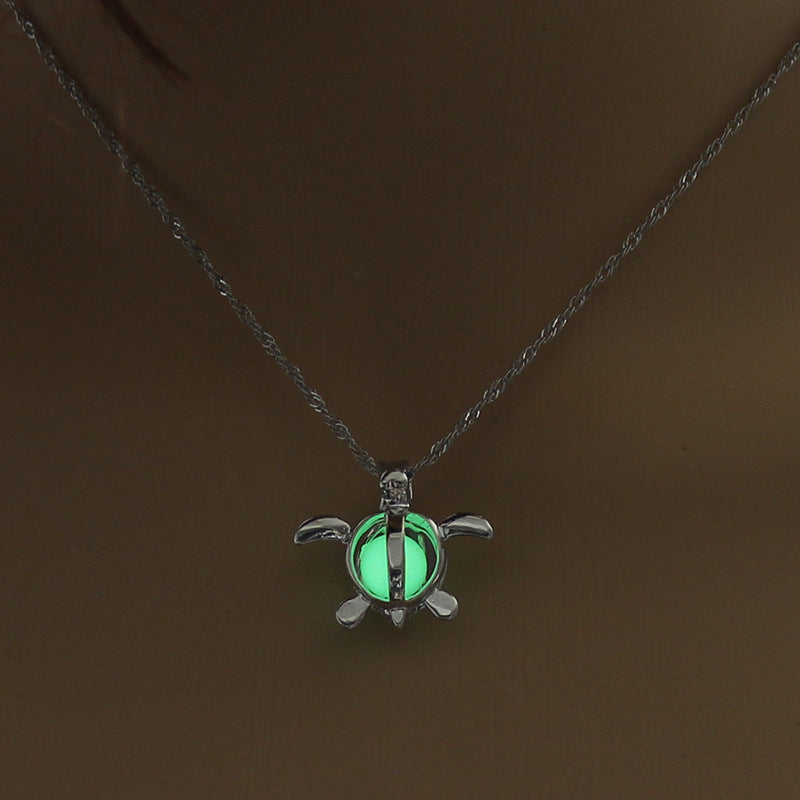 Moon Glow Necklace – Luminous Natural Stone Pendant for Women