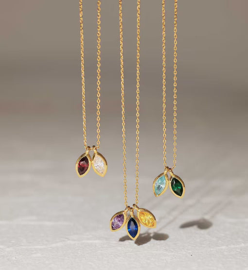 A Zircon Necklace Featuring The 12 Birthstone Of The Birth Stone, The Oil Pressure Horse Eye