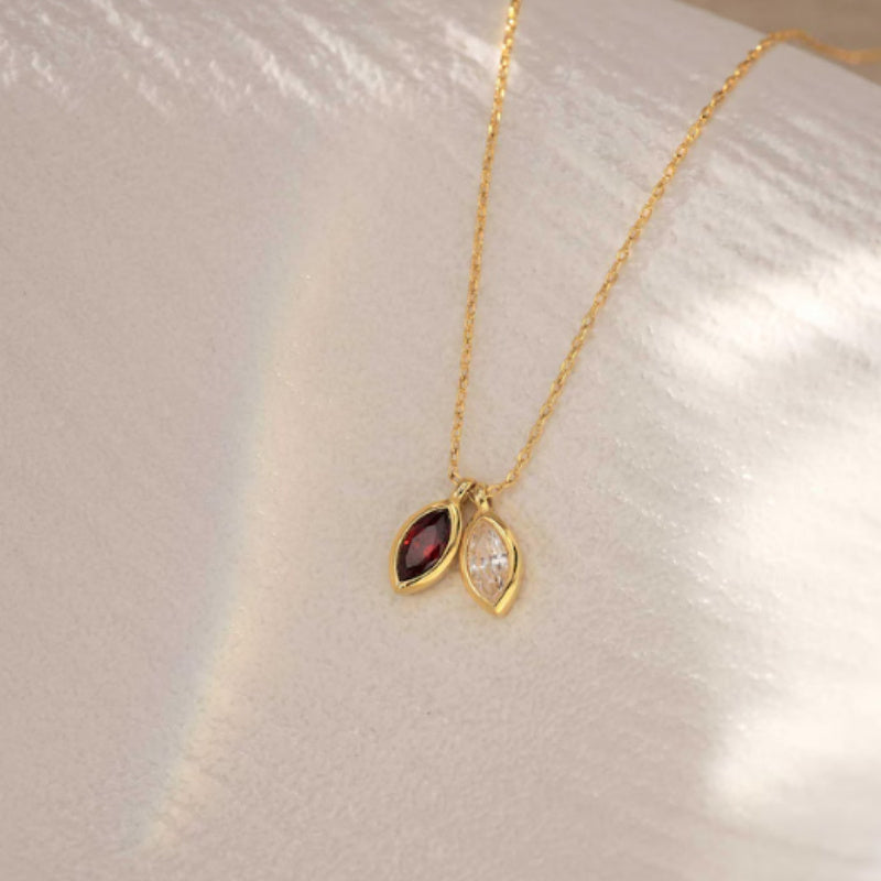 A Zircon Necklace Featuring The 12 Birthstone Of The Birth Stone, The Oil Pressure Horse Eye
