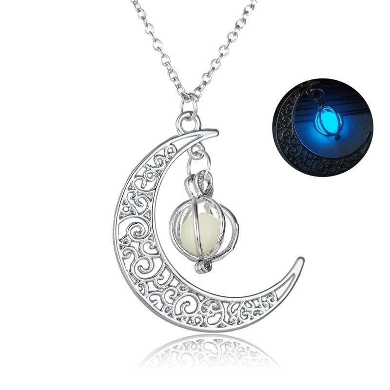 Moon Glow Necklace – Luminous Natural Stone Pendant for Women