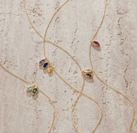 A Zircon Necklace Featuring The 12 Birthstone Of The Birth Stone, The Oil Pressure Horse Eye